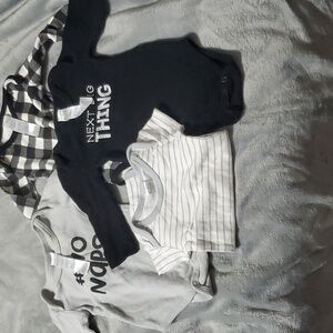 4 0-3 month onsies